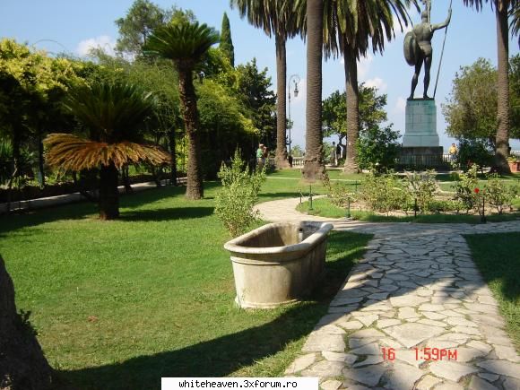 DESTINATII - Corfu -Town-Achillion - CE FACEM IN TIMPUL LIBER?