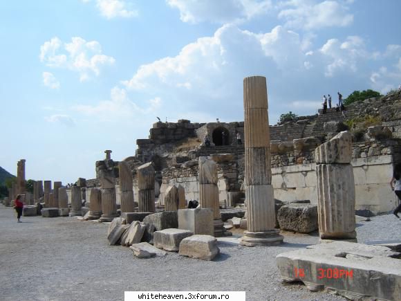 DESTINATII - Nu putea lipsi istoria din calatoria - CE FACEM IN TIMPUL LIBER?
