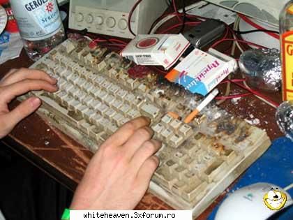POZE FUN - tastatura ergonomica - IMAGINI HAIOASE
