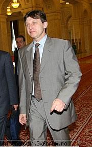 Stiri , informatii de prima pagina! - Parlamentul a aminat cu o zi discursul - STIRI,ACTUALITATI